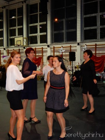 Lisztérzékenyek jótékonysági bálja 60